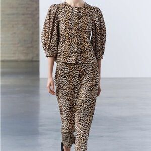 Leopard Print Puff Sleeve Blouse